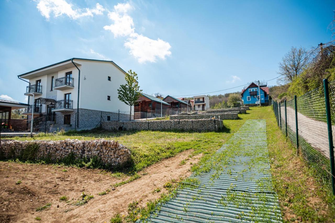 Gabion Garden Hotel Podhajska Luaran gambar
